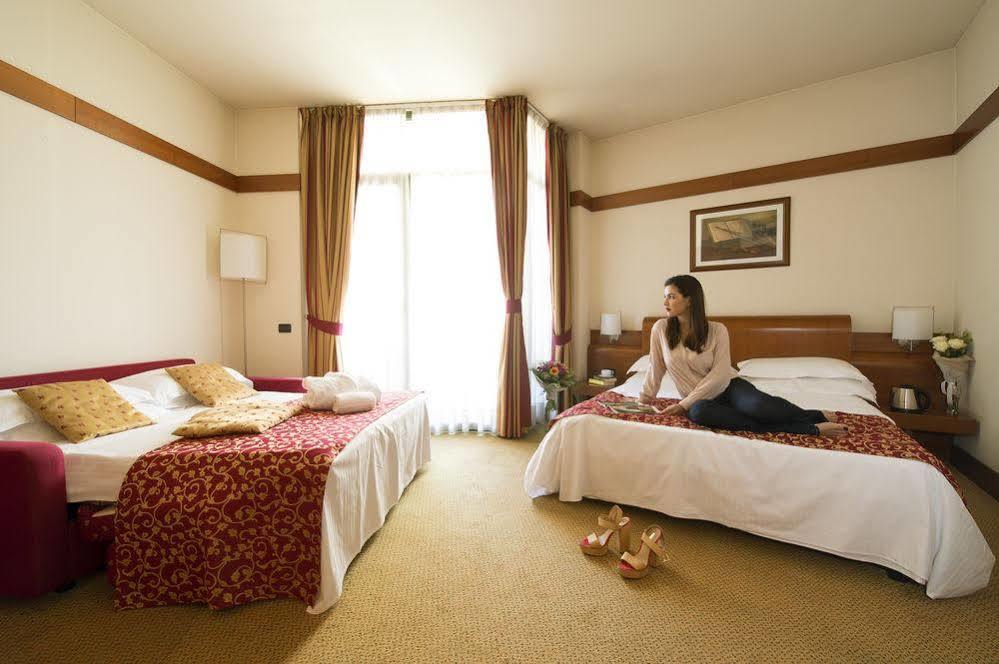 شْنيسيلّو بالسامو Milanore Hotel By Diva Hotels المظهر الخارجي الصورة